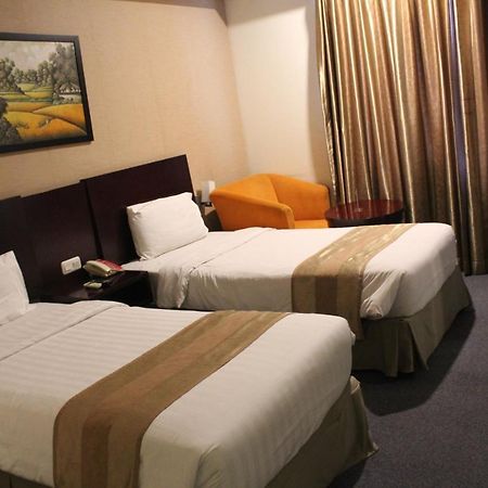 Asialink Premier Karawang Exterior foto