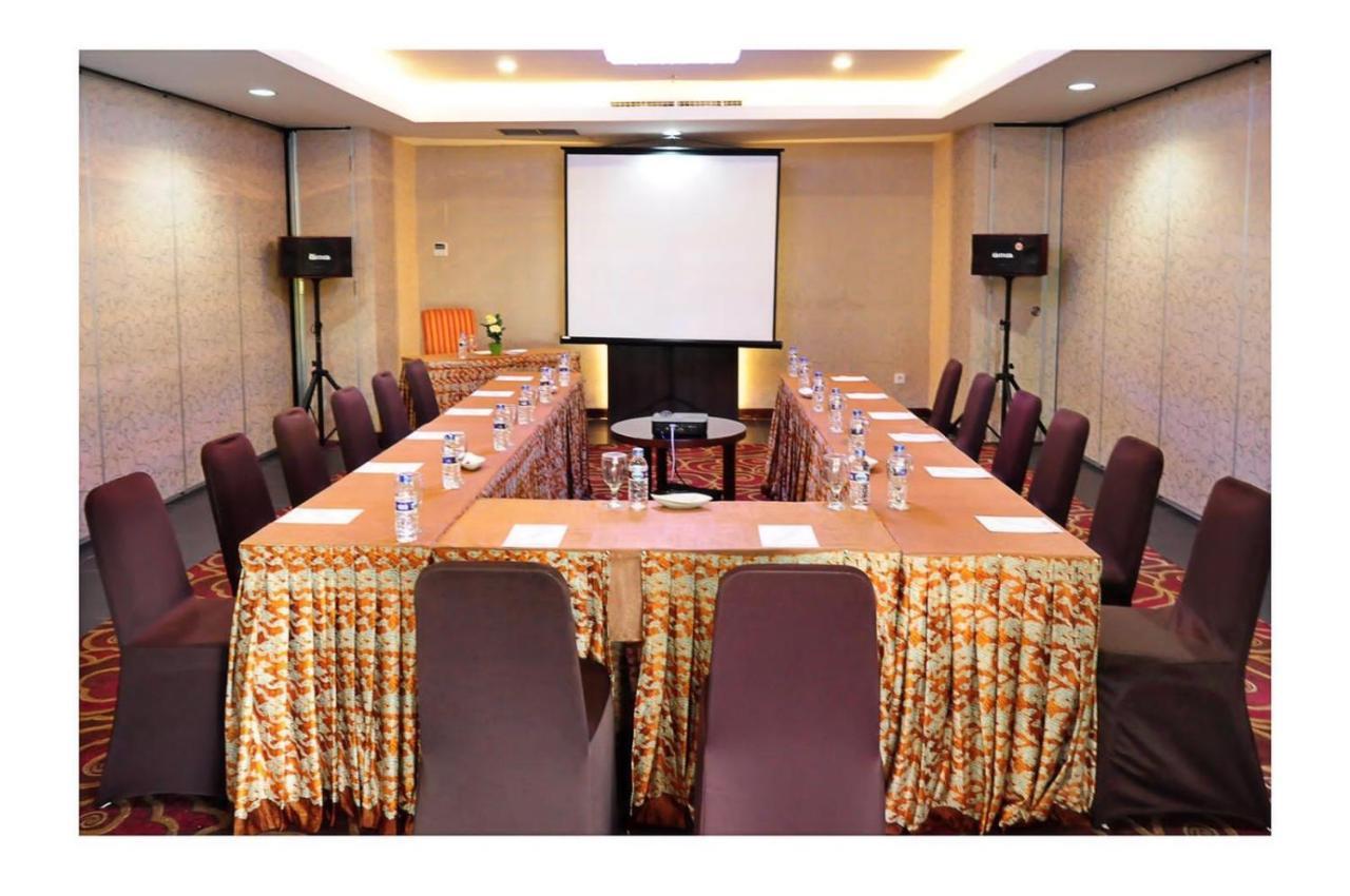 Asialink Premier Karawang Exterior foto