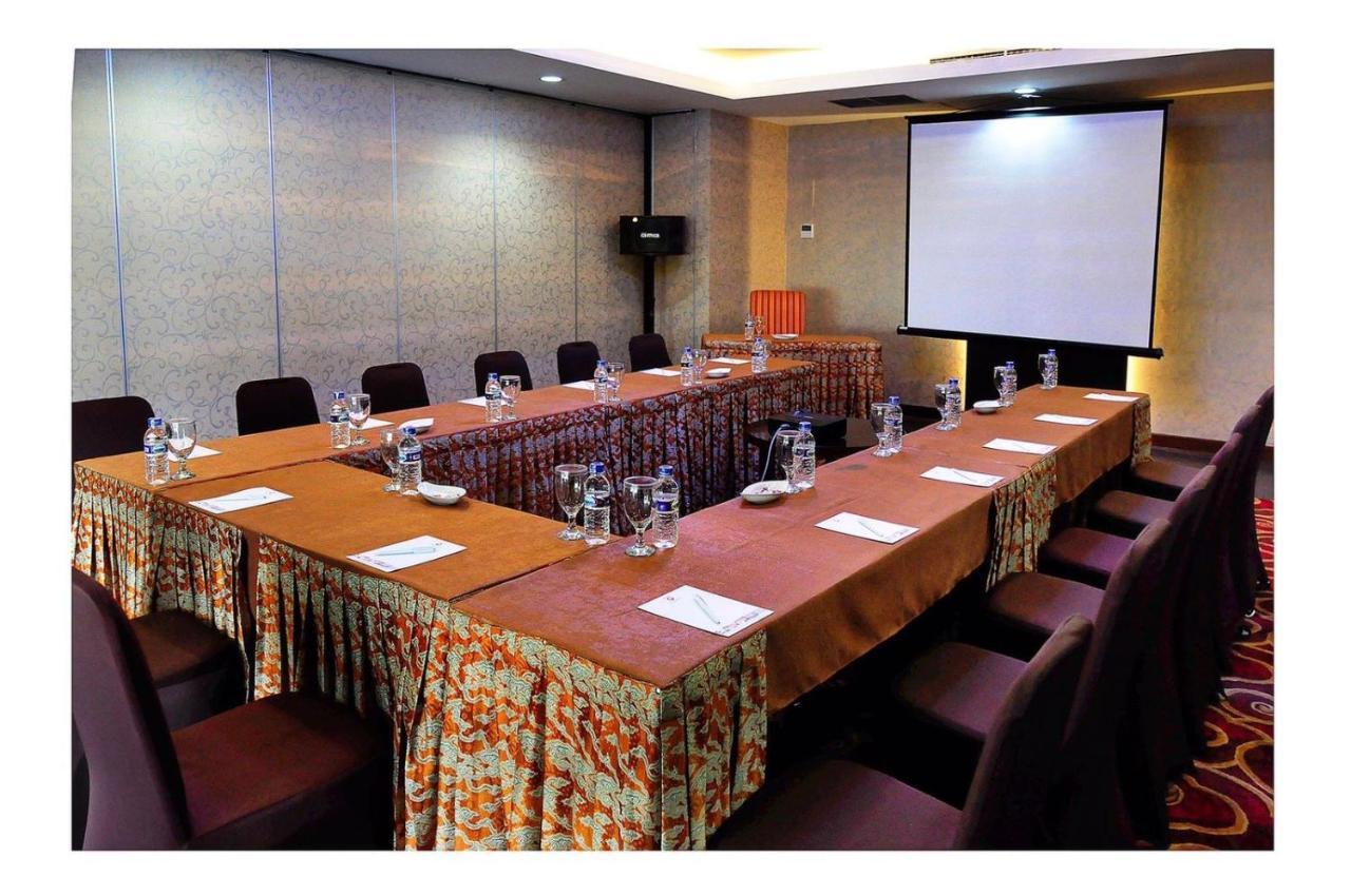 Asialink Premier Karawang Exterior foto