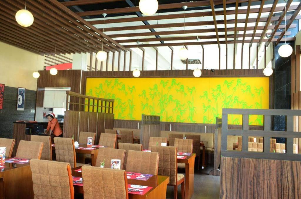 Asialink Premier Karawang Exterior foto